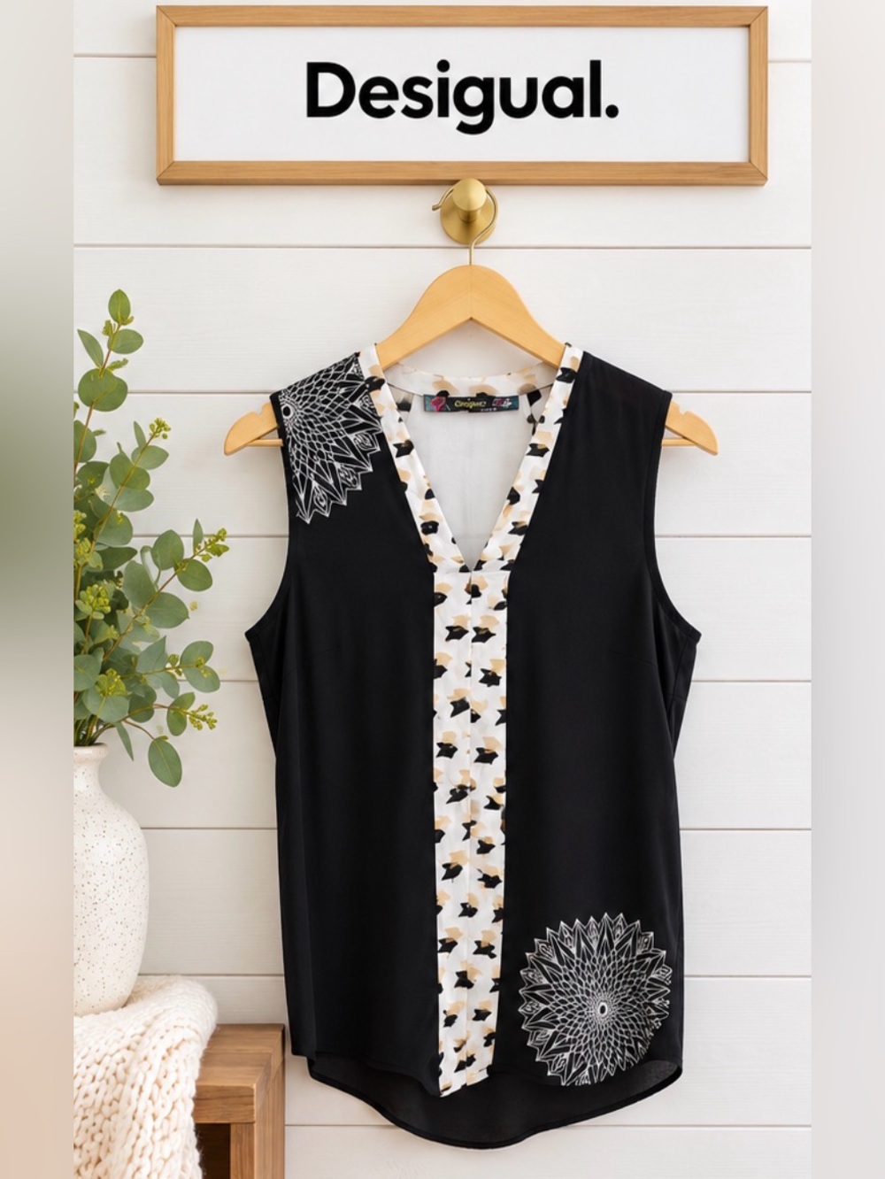 Desigual Sleeveless Printed Blouse – Black – European Size L